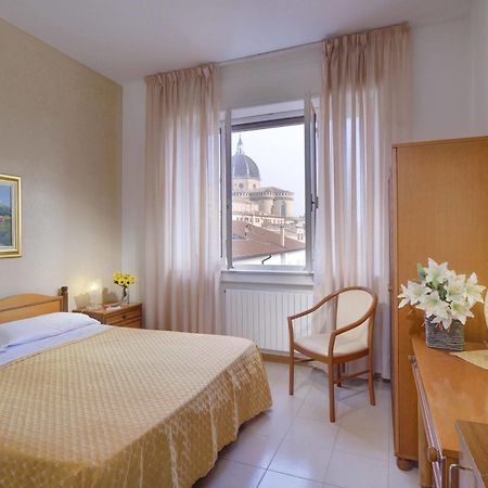 San Gabriele Hotell Loreto Eksteriør bilde
