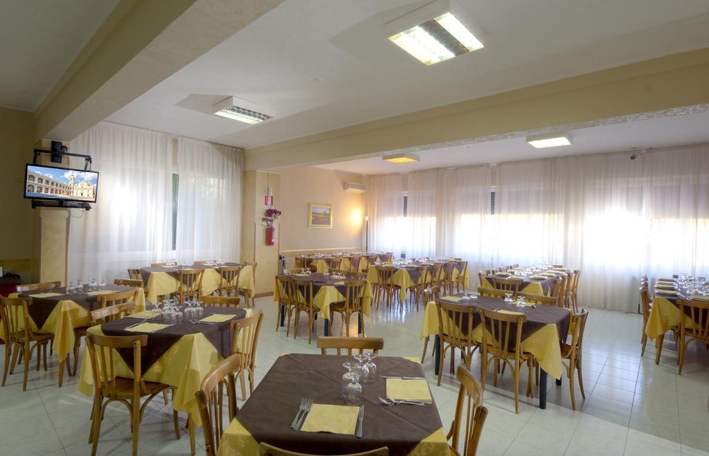 San Gabriele Hotell Loreto Eksteriør bilde