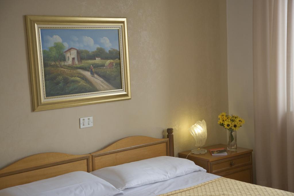 San Gabriele Hotell Loreto Eksteriør bilde