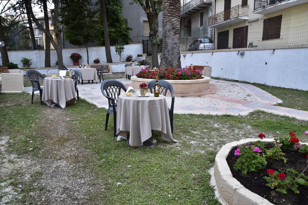 San Gabriele Hotell Loreto Eksteriør bilde