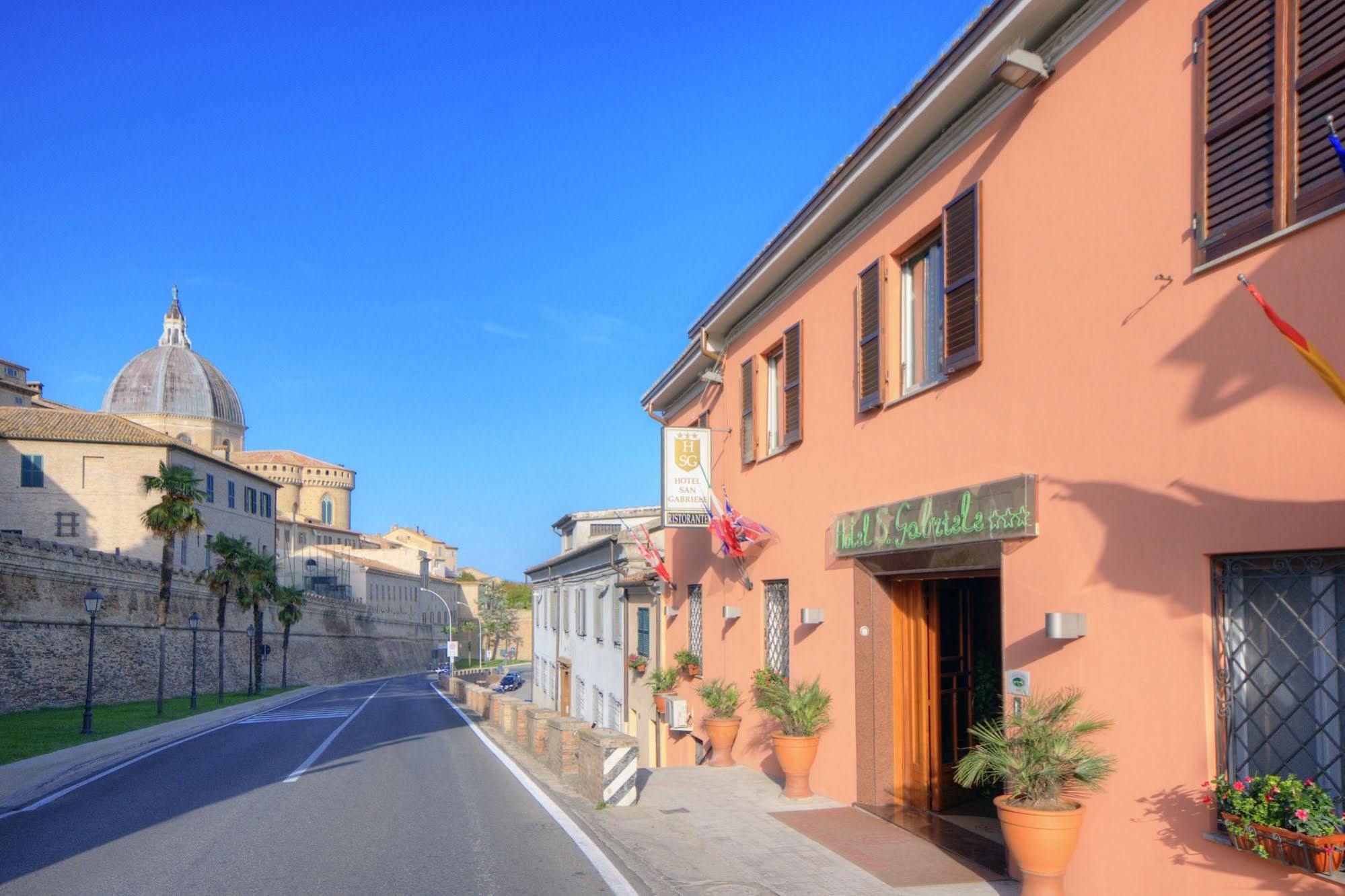 San Gabriele Hotell Loreto Eksteriør bilde